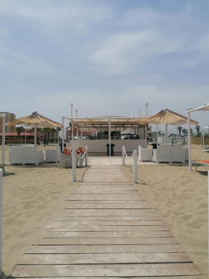 Aurora Beach & Suite Margherita Di Savoia Exterior foto